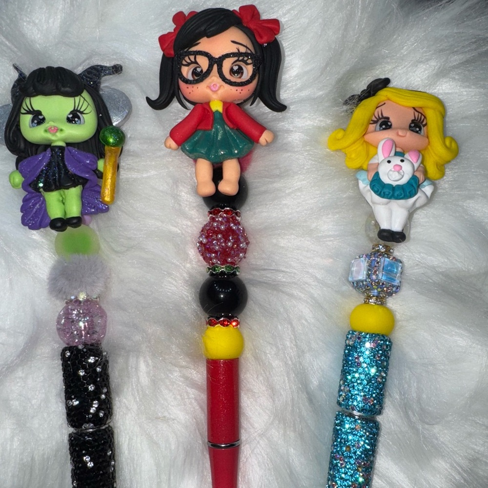 Clay doll pens